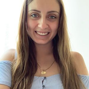 Meet your Posher, Rafaela